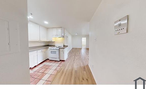 2nd image of 9724 Mountain Blvd APT 6