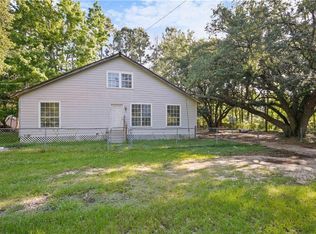 25567 W Sycamore St, Lacombe, LA 70445