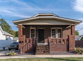 14 N 36th St, Belleville, IL 62226