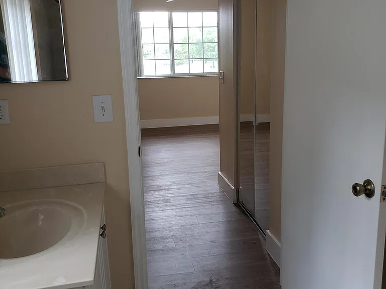 700 Crestwood Ct S #704 — Photo 19
