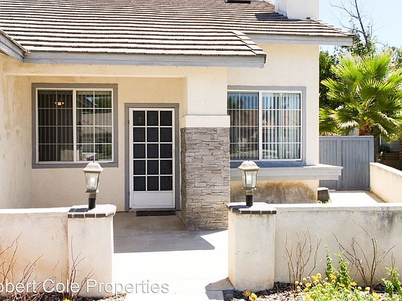 3rd image of 41166 Lorient Ct