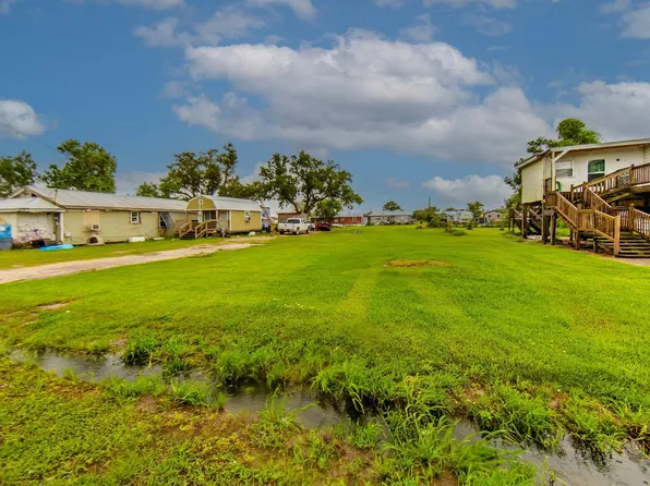107 Edna St, Chauvin, LA 70344