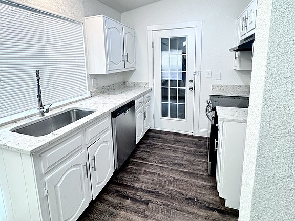 5th image of 1819 Red Cloud Dr