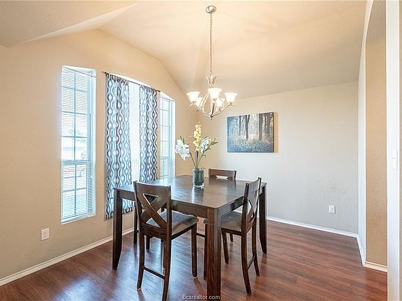 4th image of 15306 Carriker Ct