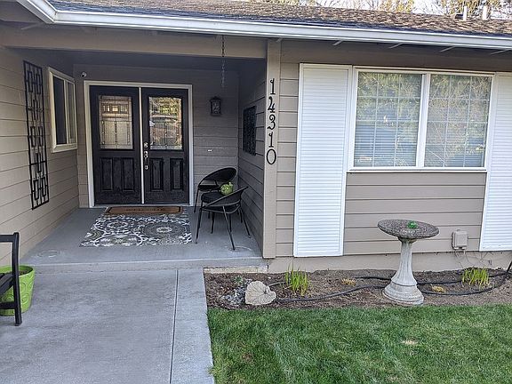 2nd image of 14310 NE 77th St