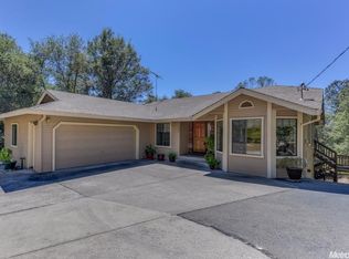 727 Crestview Dr, Diamond Springs, CA 95619