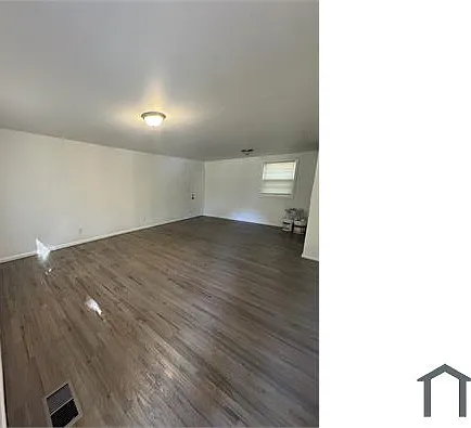 3 bed, $1,600 — Photo 3