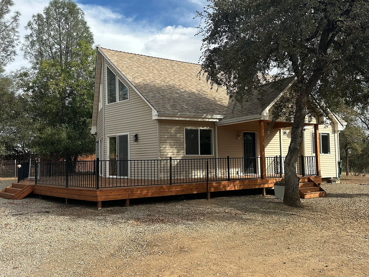 3 bed, 1573 sqft, $2,600 — Photo 1
