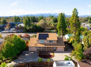 1000 Monterra Ln, Redding, CA 96002