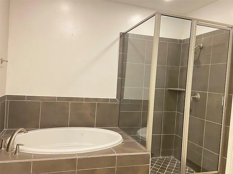 13409 Preston Cliff Ct — Photo 18