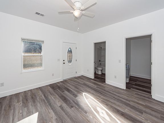 4th image of 113 Southsong Ln