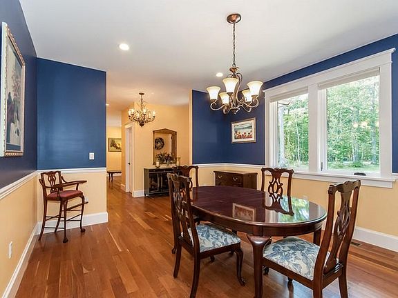 Fron foyer entrance and dining room