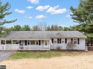 3000 Breezewood Ln, Hampstead, MD 21074