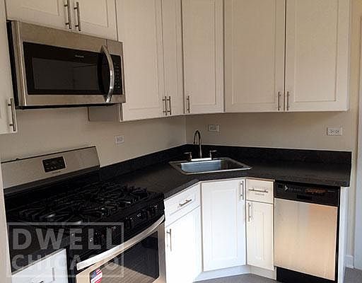 2nd image of 1423 W Sherwin Ave #3