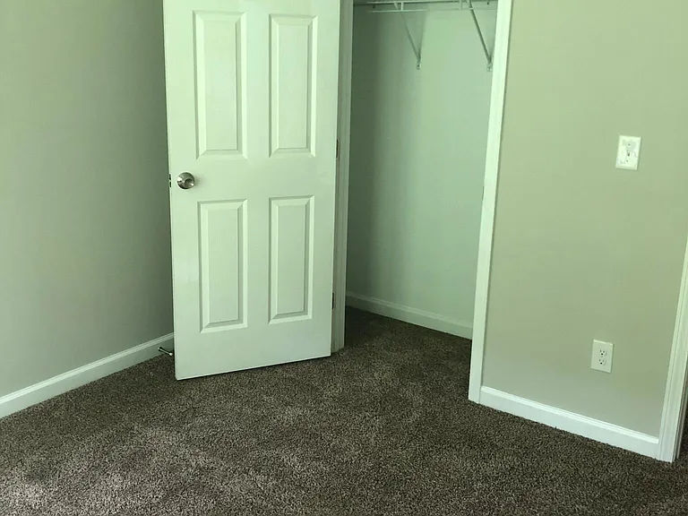 832 Hughes Trce #832 — Photo 16