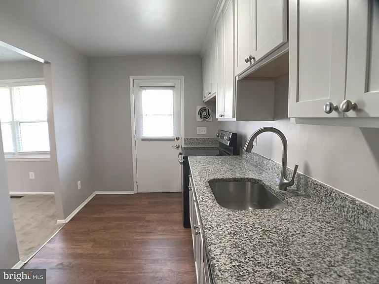 8 Beyda Ct #28 — Photo 6