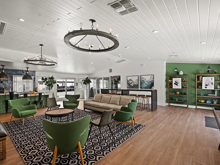 Delta Pines Apartments — Photo 12