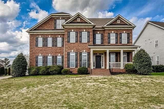 1st image of 108 Fox Tail Ct
