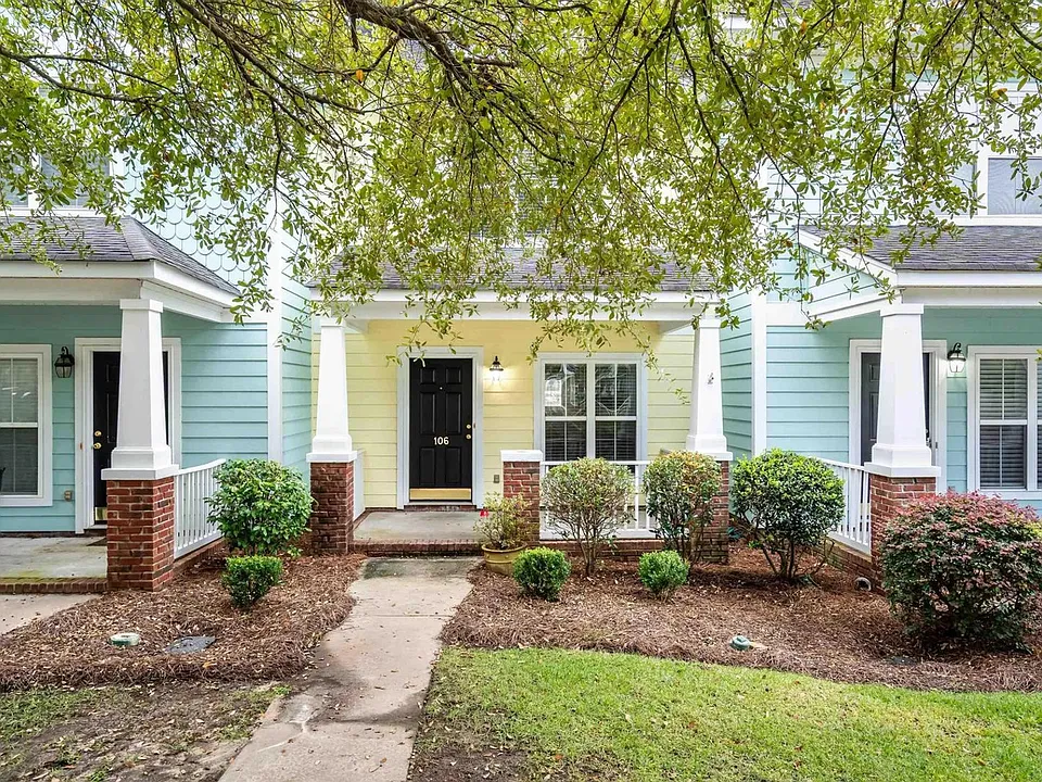 106 Hampton Forest Dr