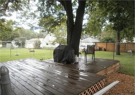 3rd image of 738 Ottawa Ave