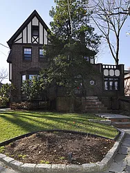 Sold by Robert E. Hill 