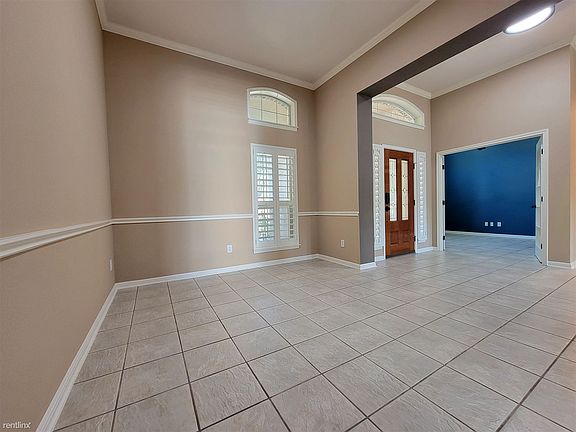 4th image of 10504 Medinah Greens Dr