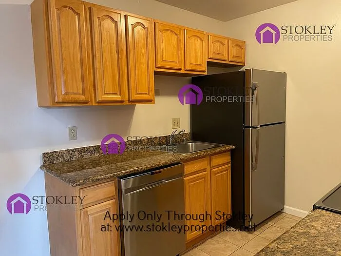 1477 Marchbanks Dr #1 — Photo 8