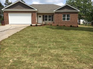 131 Stuart Rd, Fort Oglethorpe, GA 30742