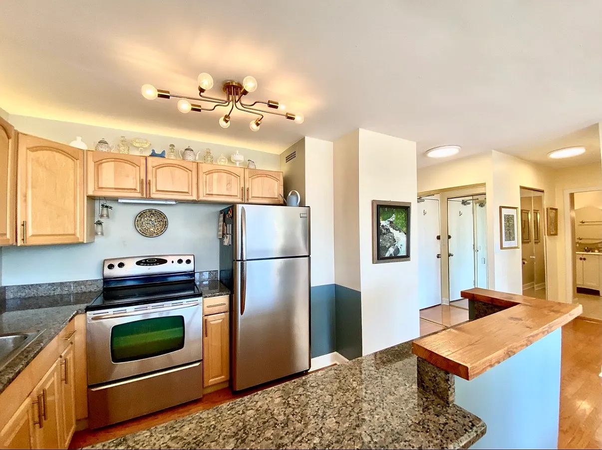 1 bed, 800 sqft, $3,050 — Photo 3