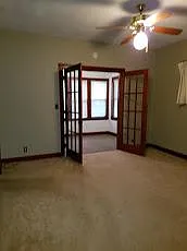 1010 Farrington St — Photo 15