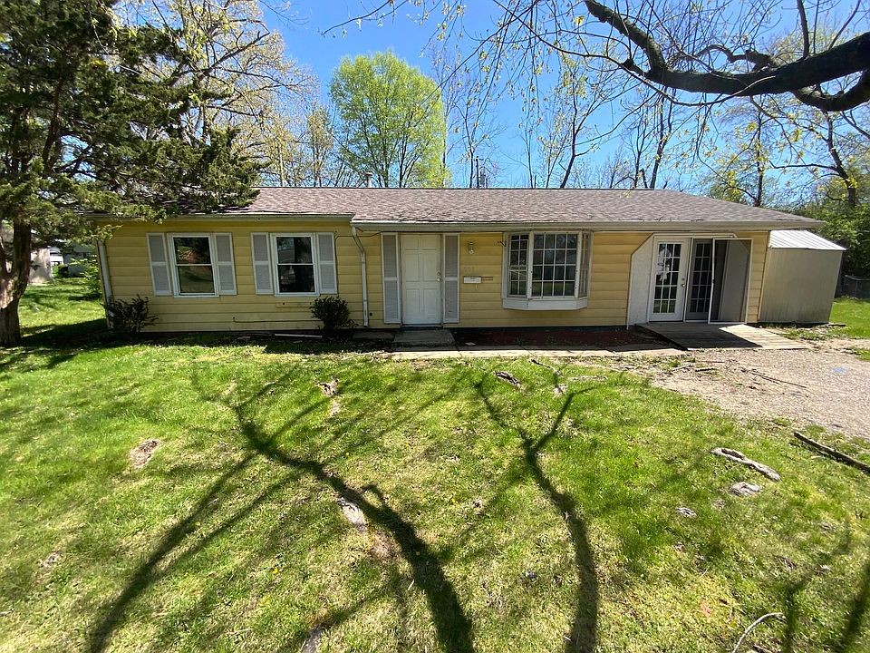 1st image of 806 Hillside Dr