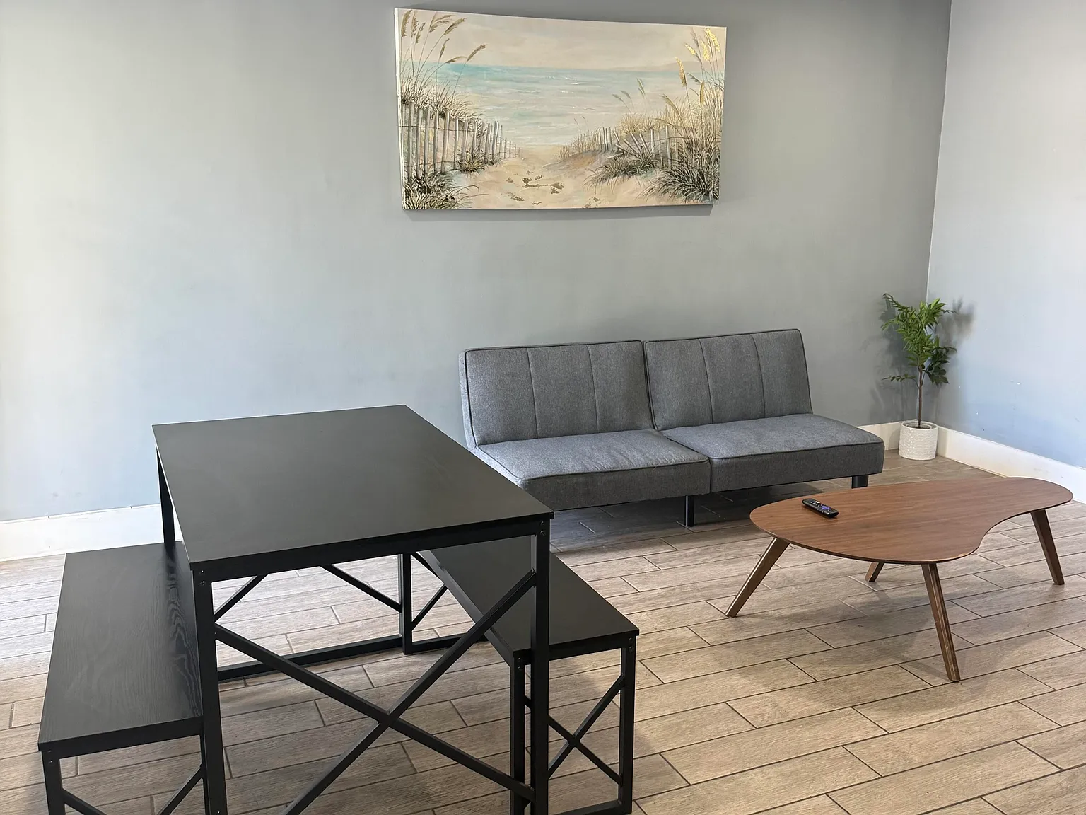 1 bed, 1.0 bath, 679 sqft, $2,000 — Photo 1