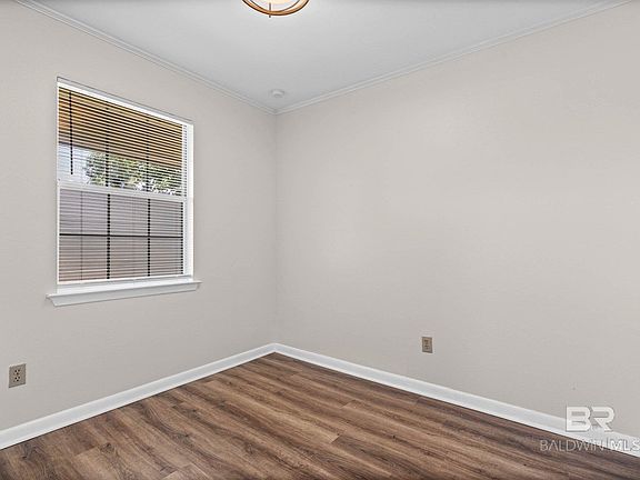 5th image of 5002 N Holley St