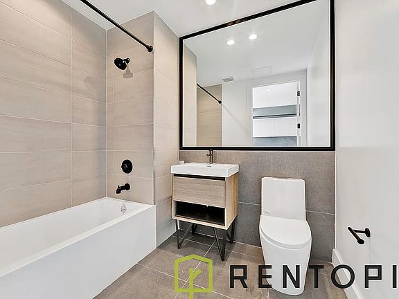 3rd image of 2175 Bergen St #4D