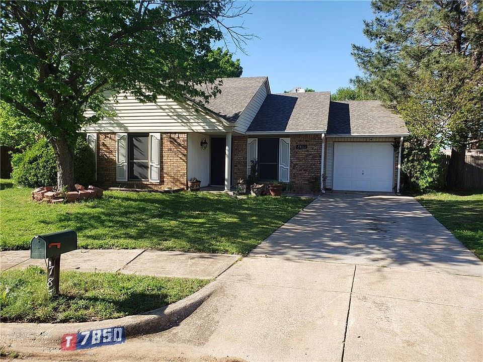 1st image of 7850 Hollyberry Ct