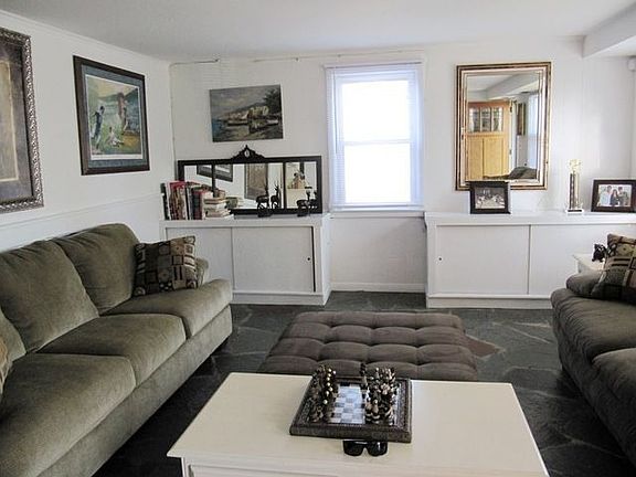 2nd image of 6 Susan Ct