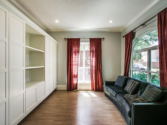 4th image of 1936 Walters Dr