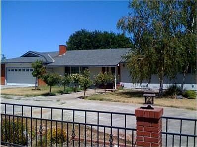 2nd image of 5530 Coffee Rd