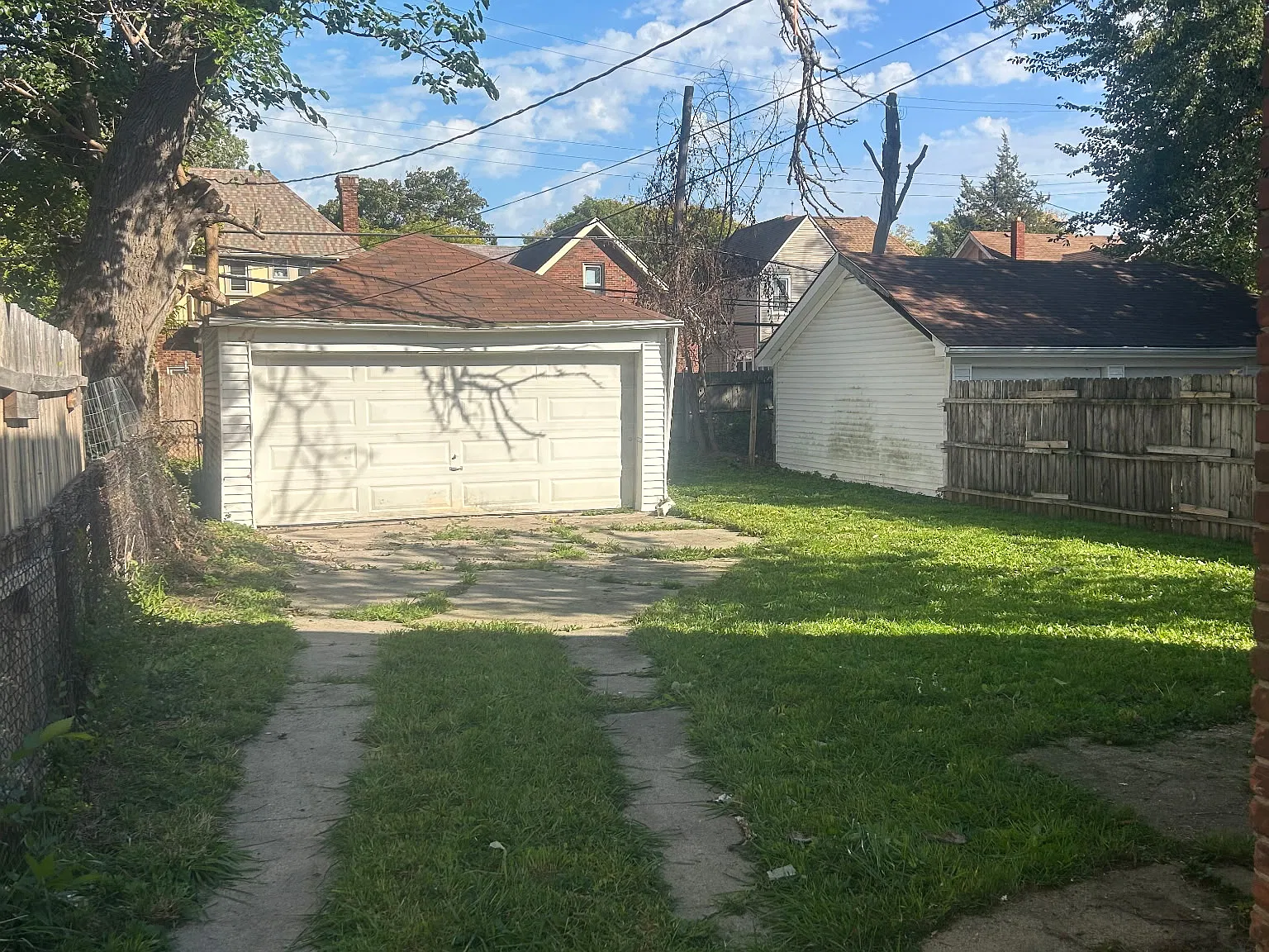 4 bed, 1.5 bath, 1481 sqft, $1,800 — Photo 4