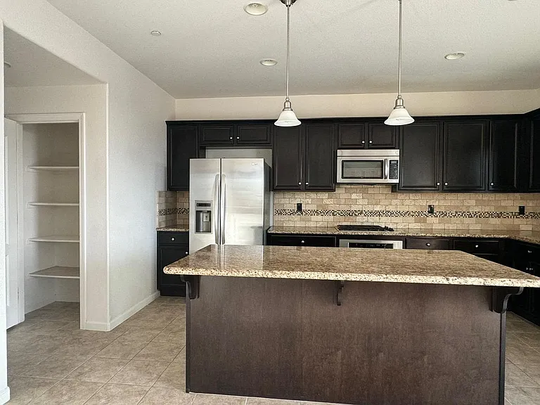 3392 Cydonia Ct — Photo 4