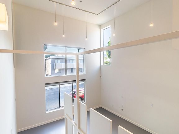 5th image of 1040 N Curson Ave APT 2