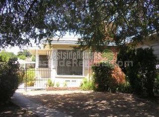 7053 S La Cienega Blvd, Los Angeles, CA 90045