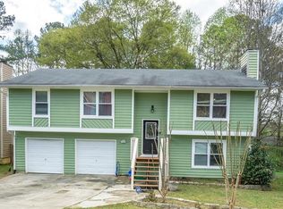 1376 Woodington Cir, Lawrenceville, GA 30044