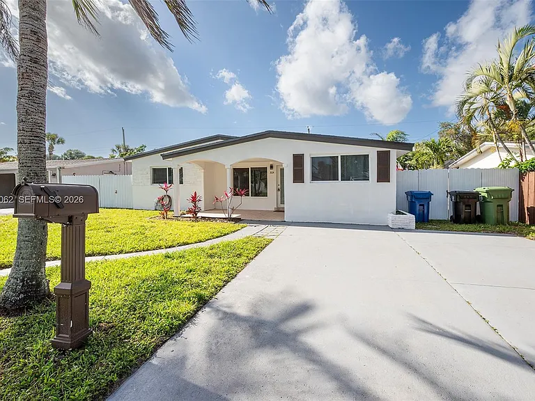 3524 SW 14th St — Photo 27