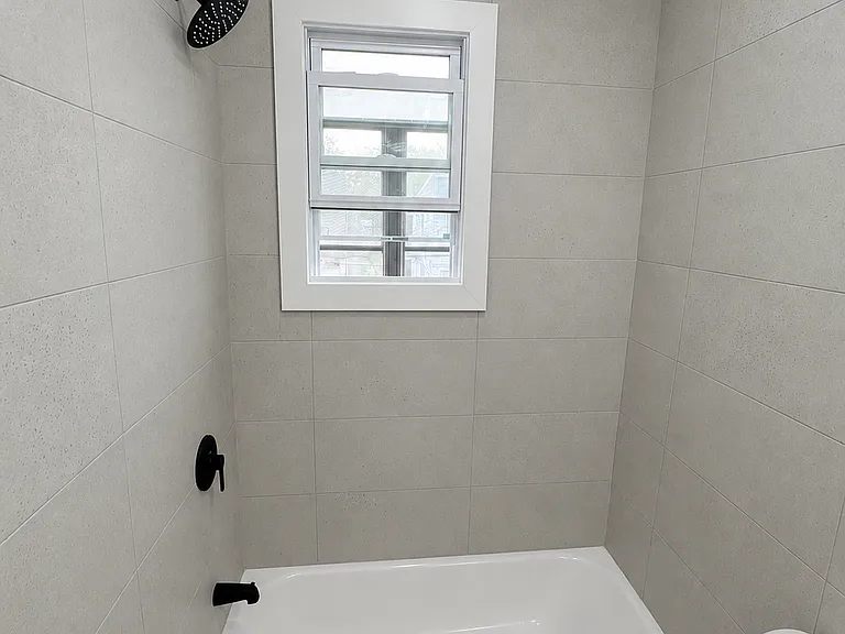 178 Hobson St #1 — Photo 6