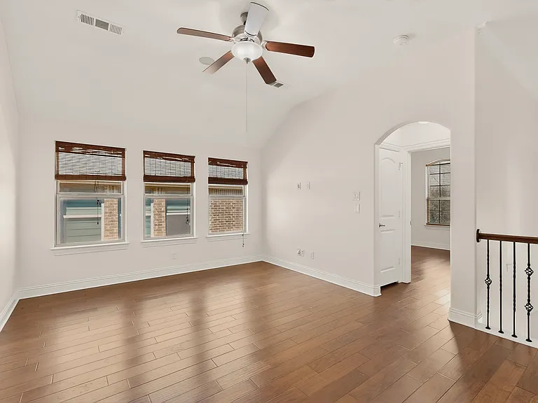 6819 Saint Francis Ct — Photo 36