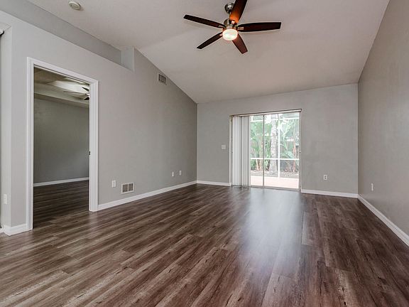 4th image of 414 Bushnell Park Ct