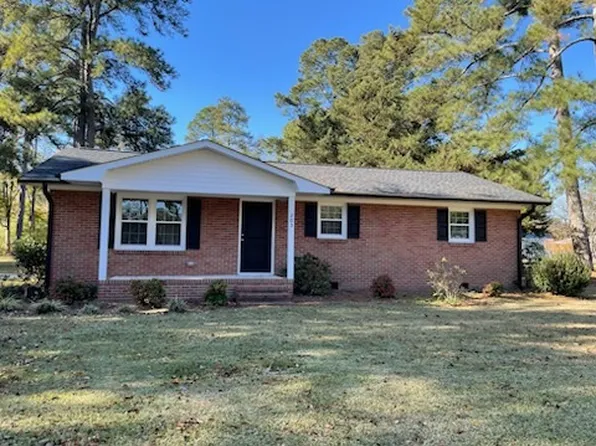 203 Wade St, Warsaw, NC 28398