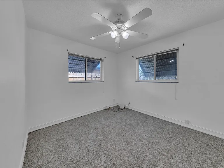 1906 NW 45th Ct — Photo 17