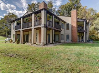 204 Manor Dr, Forest, VA 24551